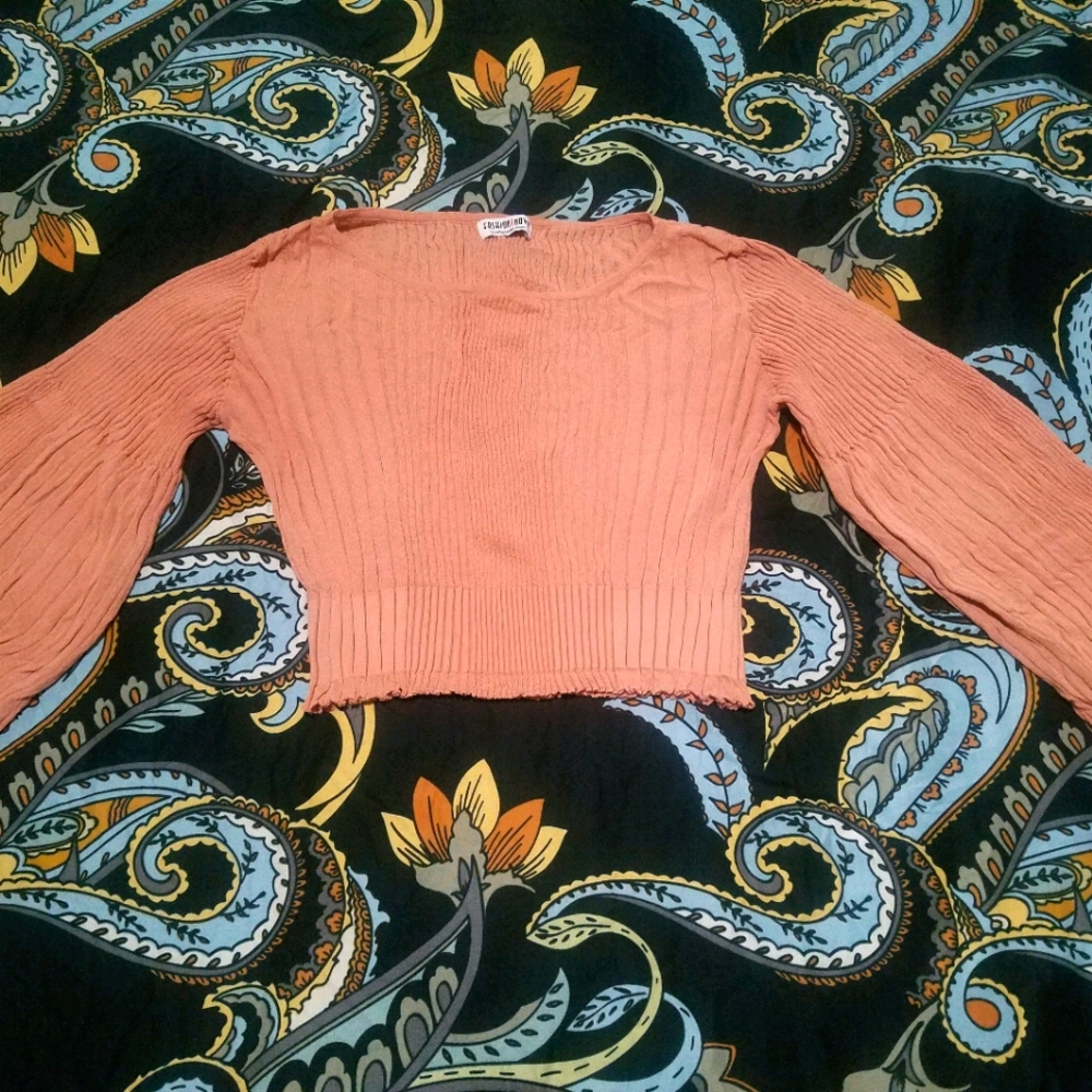 Crop knit top